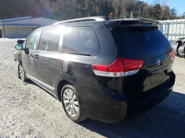 Photo 2 VIN: 5TDJK3DC8CS031602 - TOYOTA SIENNA LE 