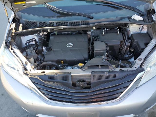 Photo 11 VIN: 5TDJK3DC8CS043006 - TOYOTA SIENNA 