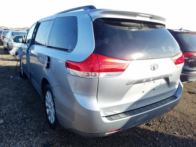 Photo 2 VIN: 5TDJK3DC8ES092063 - TOYOTA SIENNA LE 