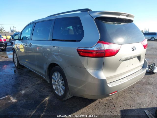 Photo 2 VIN: 5TDJK3DC8FS097068 - TOYOTA SIENNA 