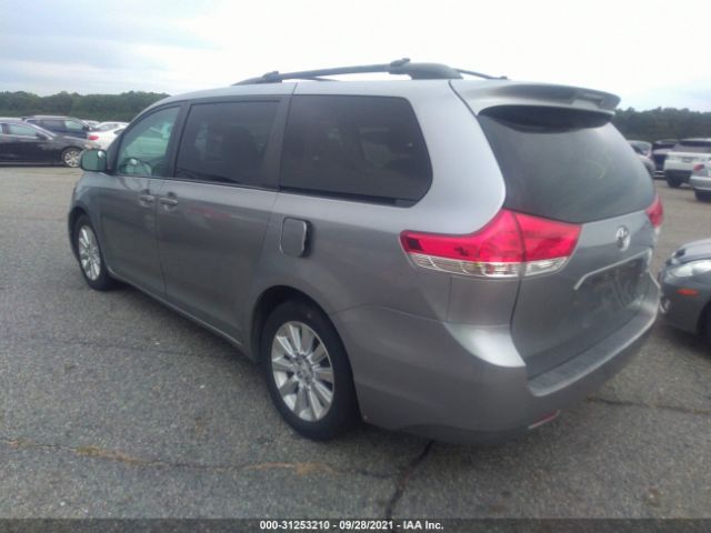 Photo 2 VIN: 5TDJK3DC9BS004780 - TOYOTA SIENNA 