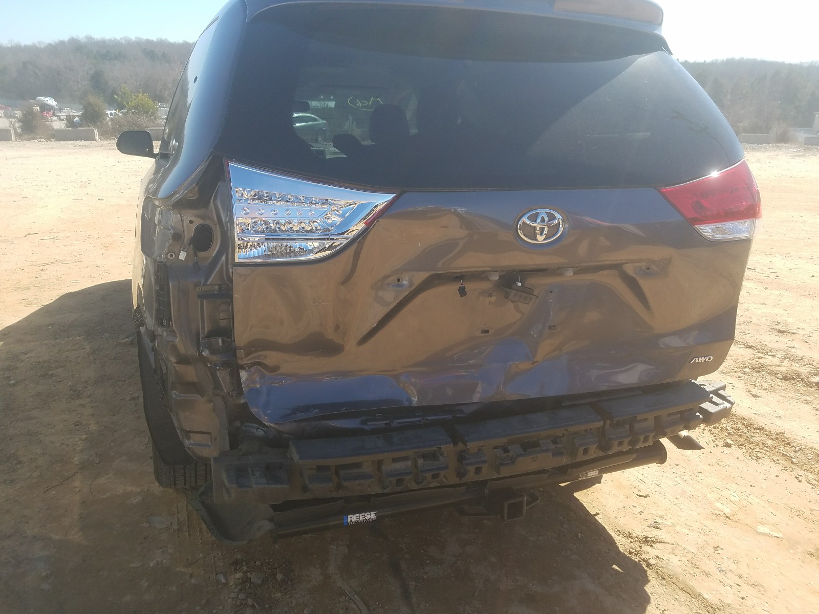 Photo 8 VIN: 5TDJK3DC9BS007677 - TOYOTA SIENNA LE 