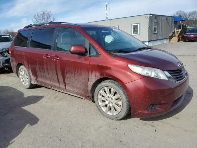 Photo 3 VIN: 5TDJK3DC9BS019571 - TOYOTA SIENNA LE 