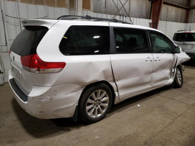 Photo 2 VIN: 5TDJK3DC9BS027878 - TOYOTA SIENNA LE 