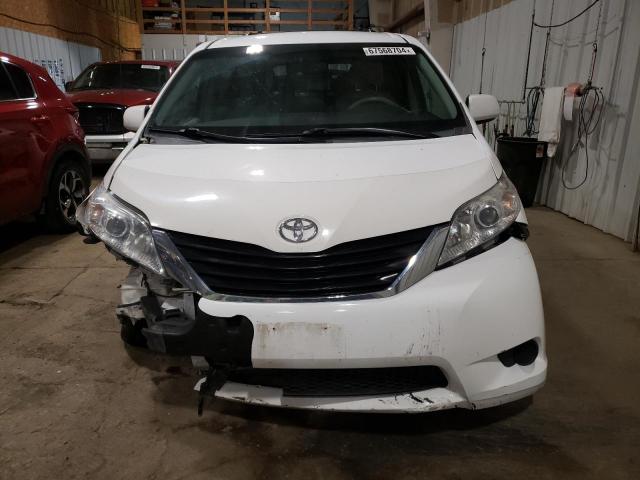 Photo 4 VIN: 5TDJK3DC9BS027878 - TOYOTA SIENNA LE 