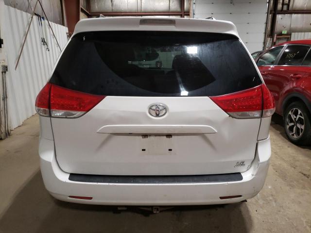 Photo 5 VIN: 5TDJK3DC9BS027878 - TOYOTA SIENNA LE 