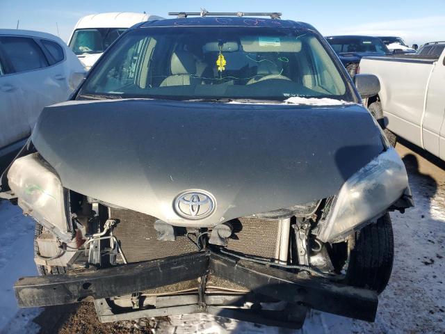 Photo 4 VIN: 5TDJK3DC9CS041636 - TOYOTA SIENNA LE 