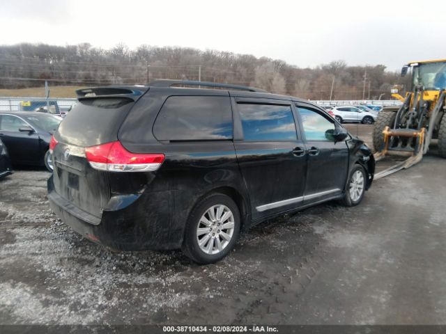 Photo 3 VIN: 5TDJK3DC9DS058485 - TOYOTA SIENNA 