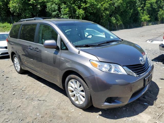 Photo 3 VIN: 5TDJK3DC9ES074168 - TOYOTA SIENNA LE 