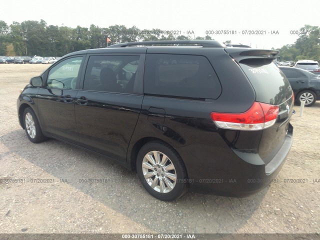 Photo 2 VIN: 5TDJK3DCXBS026240 - TOYOTA SIENNA LE 