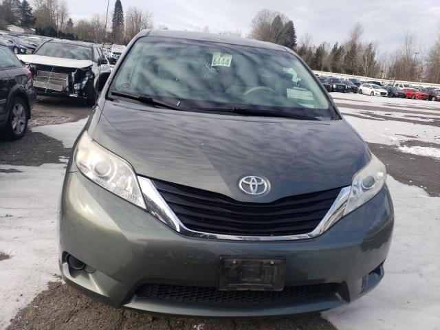 Photo 4 VIN: 5TDJK3DCXDS050167 - TOYOTA SIENNA LE 