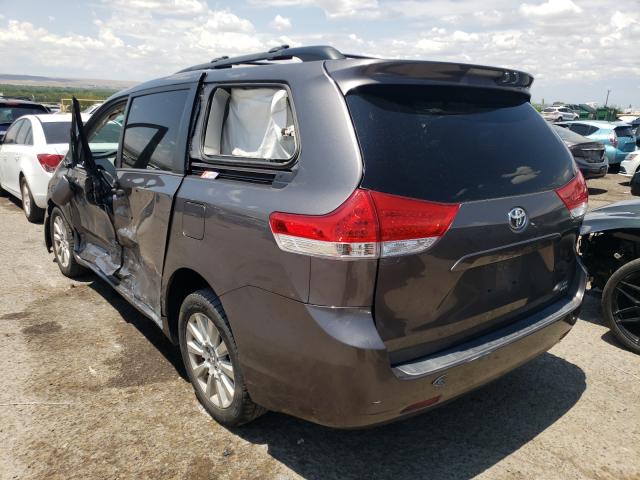 Photo 2 VIN: 5TDJK3DCXDS056714 - TOYOTA SIENNA LE 