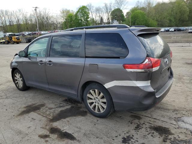 Photo 1 VIN: 5TDJK3DCXDS056941 - TOYOTA SIENNA LE 