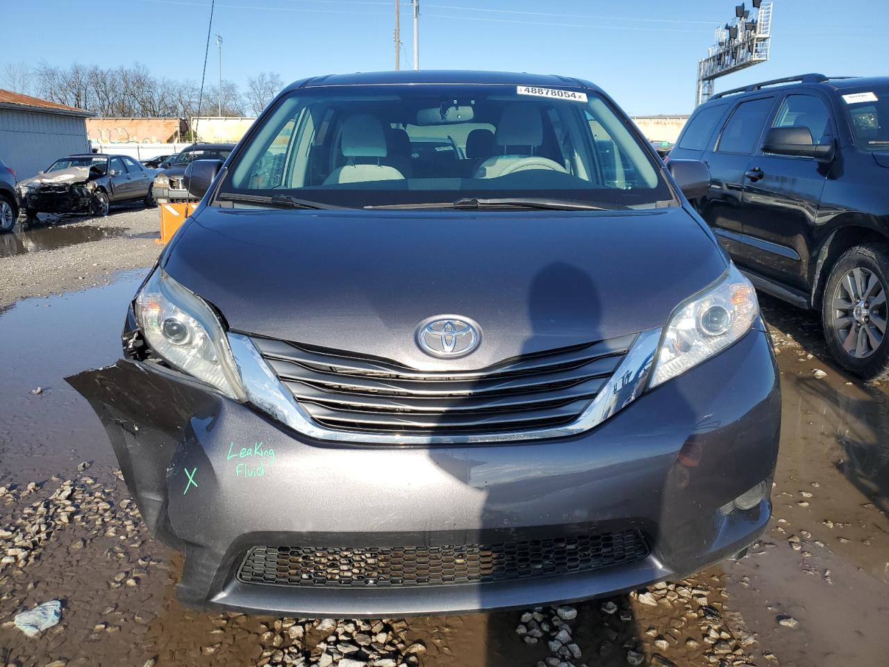 Photo 4 VIN: 5TDJK3DCXES088547 - TOYOTA SIENNA 