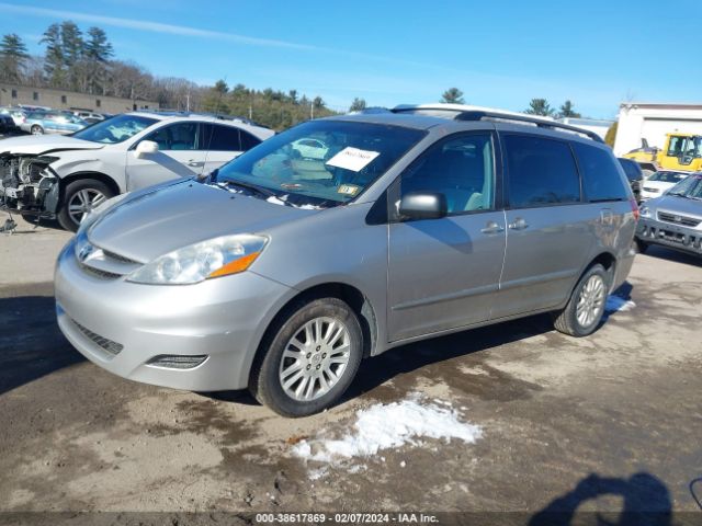 Photo 1 VIN: 5TDJK4CC1AS031820 - TOYOTA SIENNA 