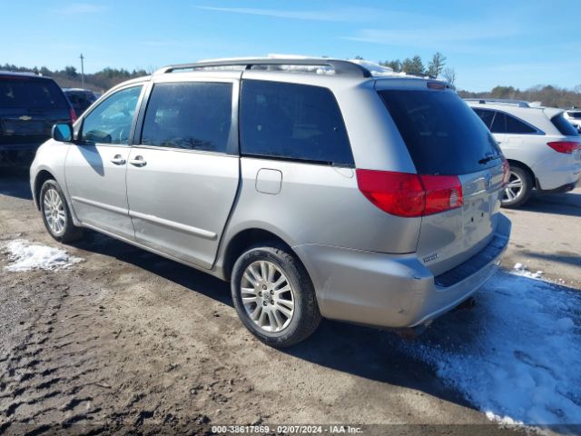 Photo 2 VIN: 5TDJK4CC1AS031820 - TOYOTA SIENNA 