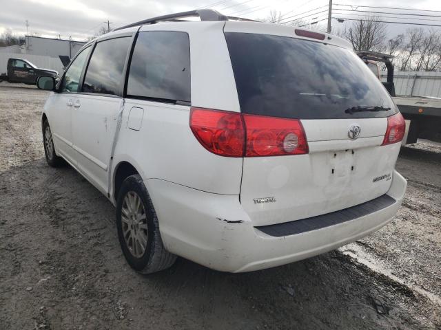 Photo 2 VIN: 5TDJK4CC4AS030919 - TOYOTA SIENNA LE 