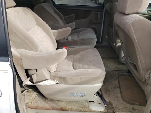 Photo 5 VIN: 5TDJK4CC4AS030919 - TOYOTA SIENNA LE 