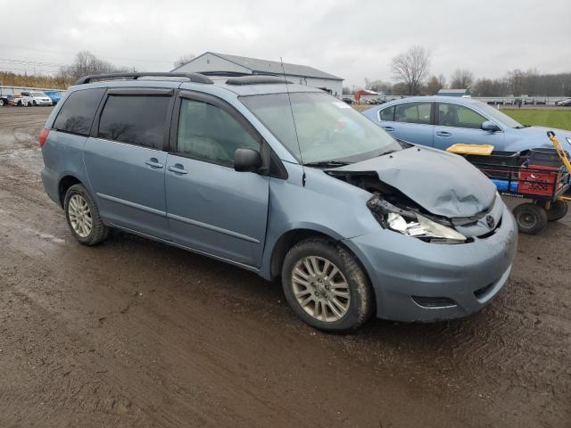 Photo 3 VIN: 5TDJK4CC7AS032504 - TOYOTA SIENNA LE 