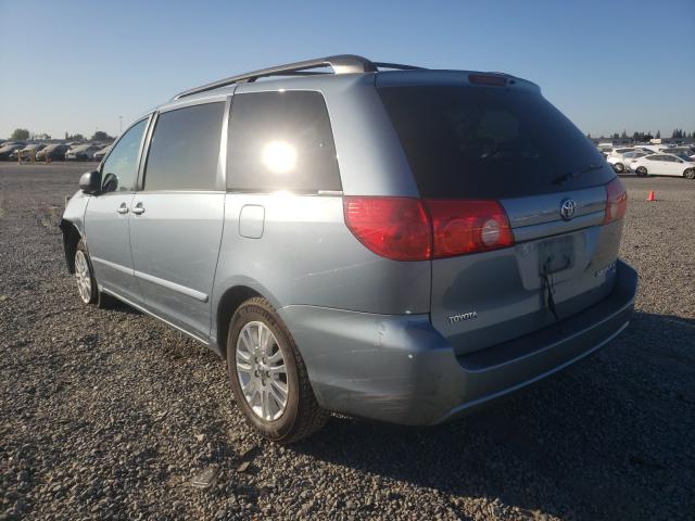 Photo 2 VIN: 5TDJK4CCXAS030102 - TOYOTA SIENNA LE 