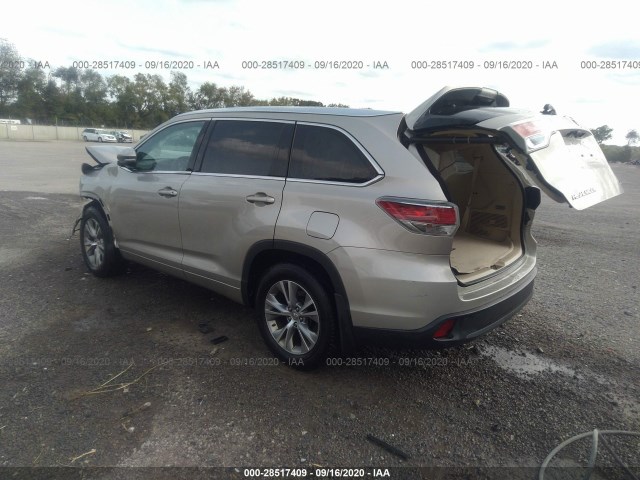 Photo 2 VIN: 5TDJKRFH0ES069405 - TOYOTA HIGHLANDER 