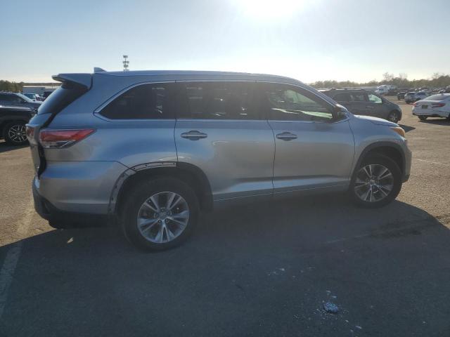 Photo 2 VIN: 5TDJKRFH0FS182188 - TOYOTA HIGHLANDER 