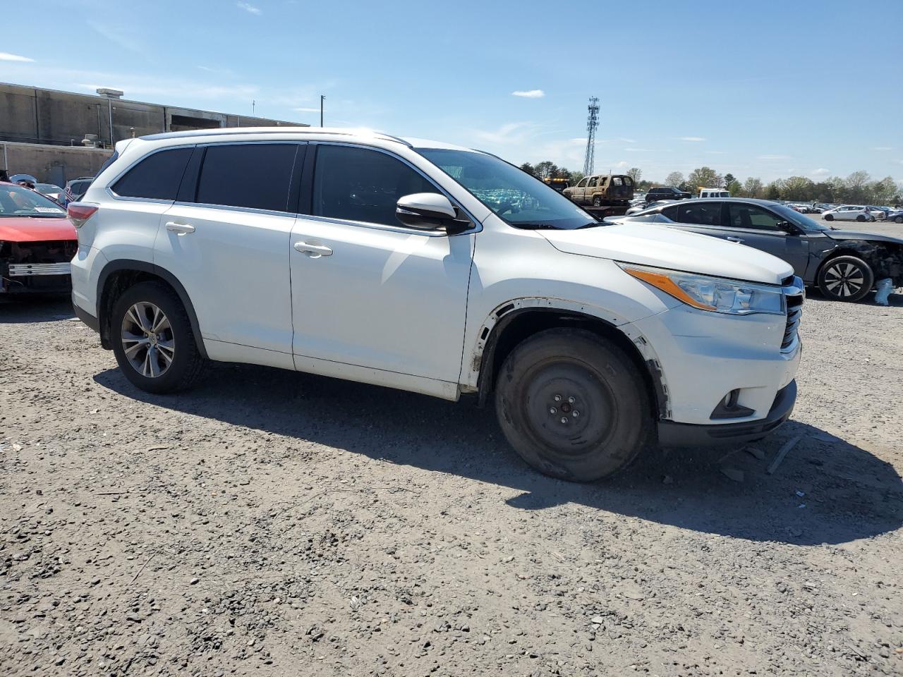 Photo 3 VIN: 5TDJKRFH1ES030399 - TOYOTA HIGHLANDER 