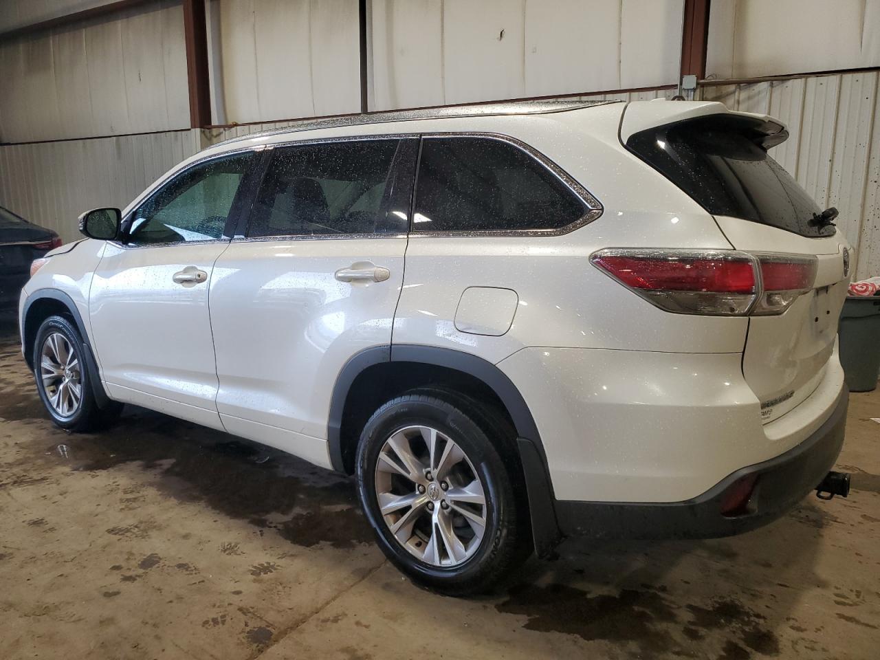 Photo 1 VIN: 5TDJKRFH2ES069079 - TOYOTA HIGHLANDER 