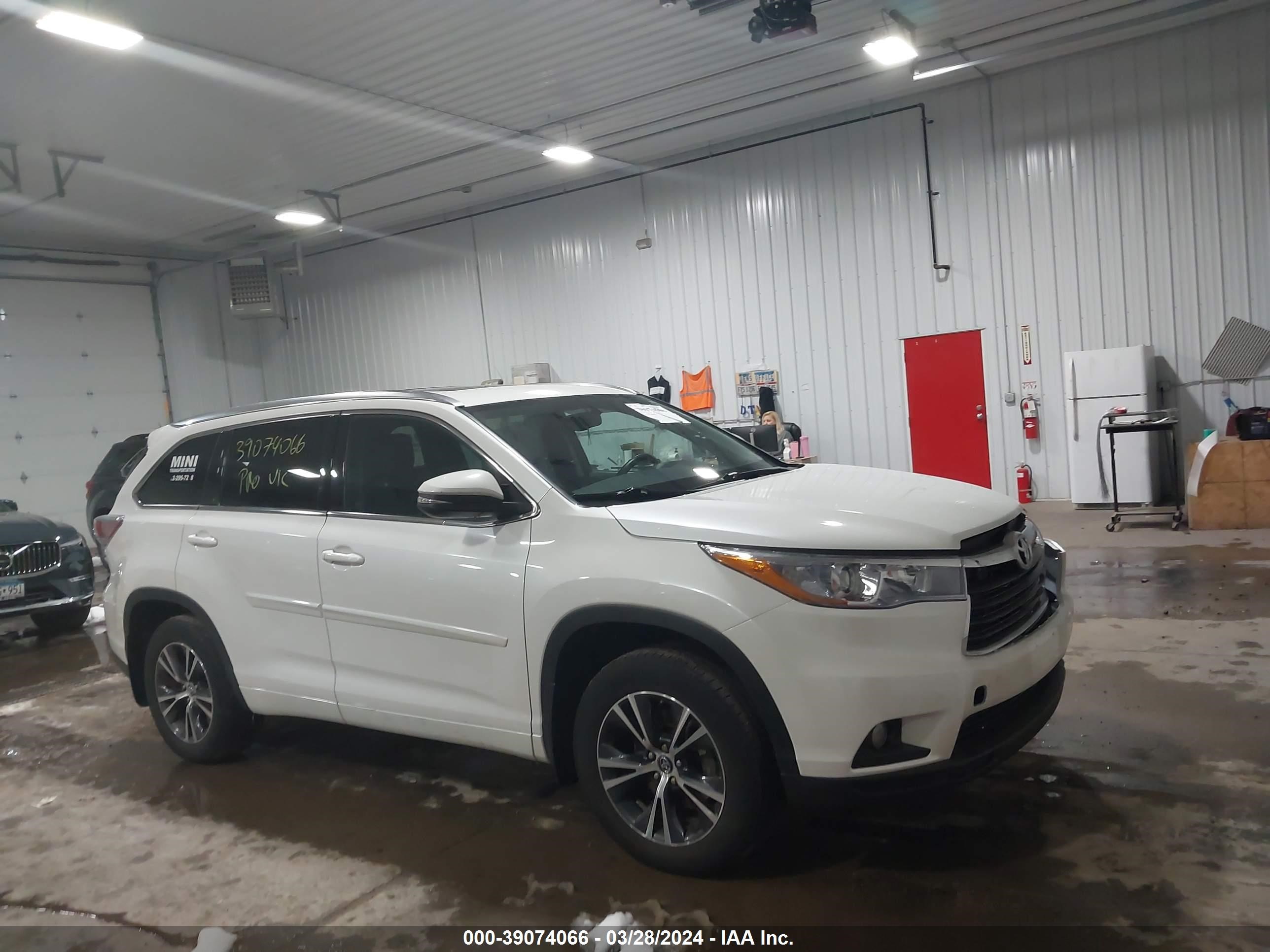 Photo 12 VIN: 5TDJKRFH3GS290662 - TOYOTA HIGHLANDER 