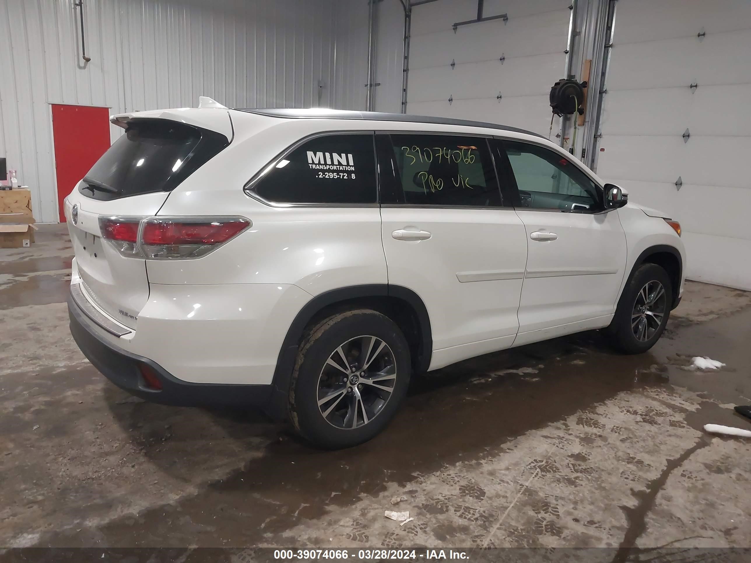 Photo 3 VIN: 5TDJKRFH3GS290662 - TOYOTA HIGHLANDER 