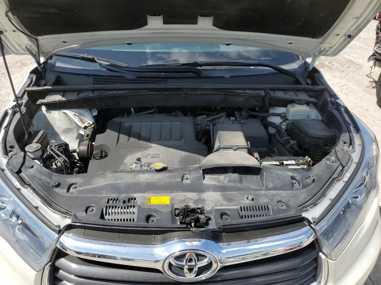 Photo 11 VIN: 5TDJKRFH4FS127162 - TOYOTA HIGHLANDER 