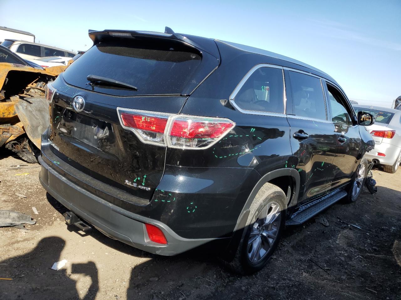 Photo 2 VIN: 5TDJKRFH4FS174093 - TOYOTA HIGHLANDER 