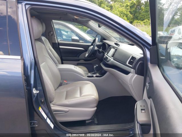 Photo 4 VIN: 5TDJKRFH4GS284286 - TOYOTA HIGHLANDER 