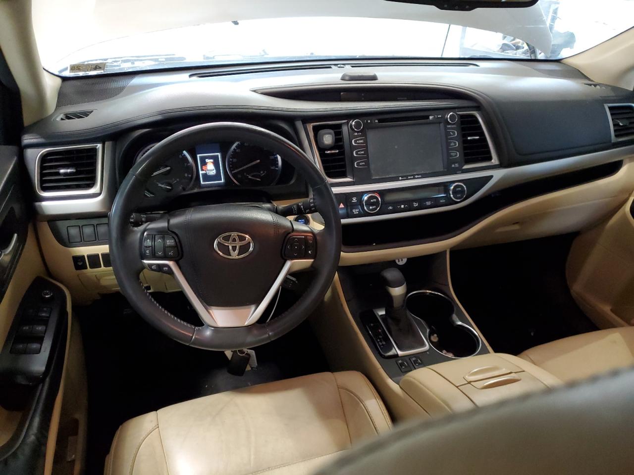 Photo 7 VIN: 5TDJKRFH4GS296499 - TOYOTA HIGHLANDER 