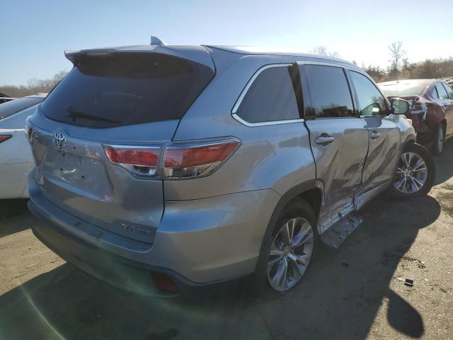 Photo 3 VIN: 5TDJKRFH5FS094429 - TOYOTA HIGHLANDER 