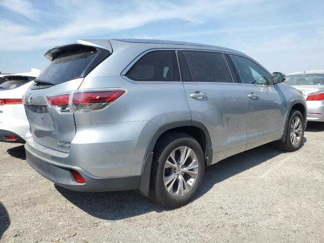 Photo 2 VIN: 5TDJKRFH5FS217193 - TOYOTA HIGHLANDER 