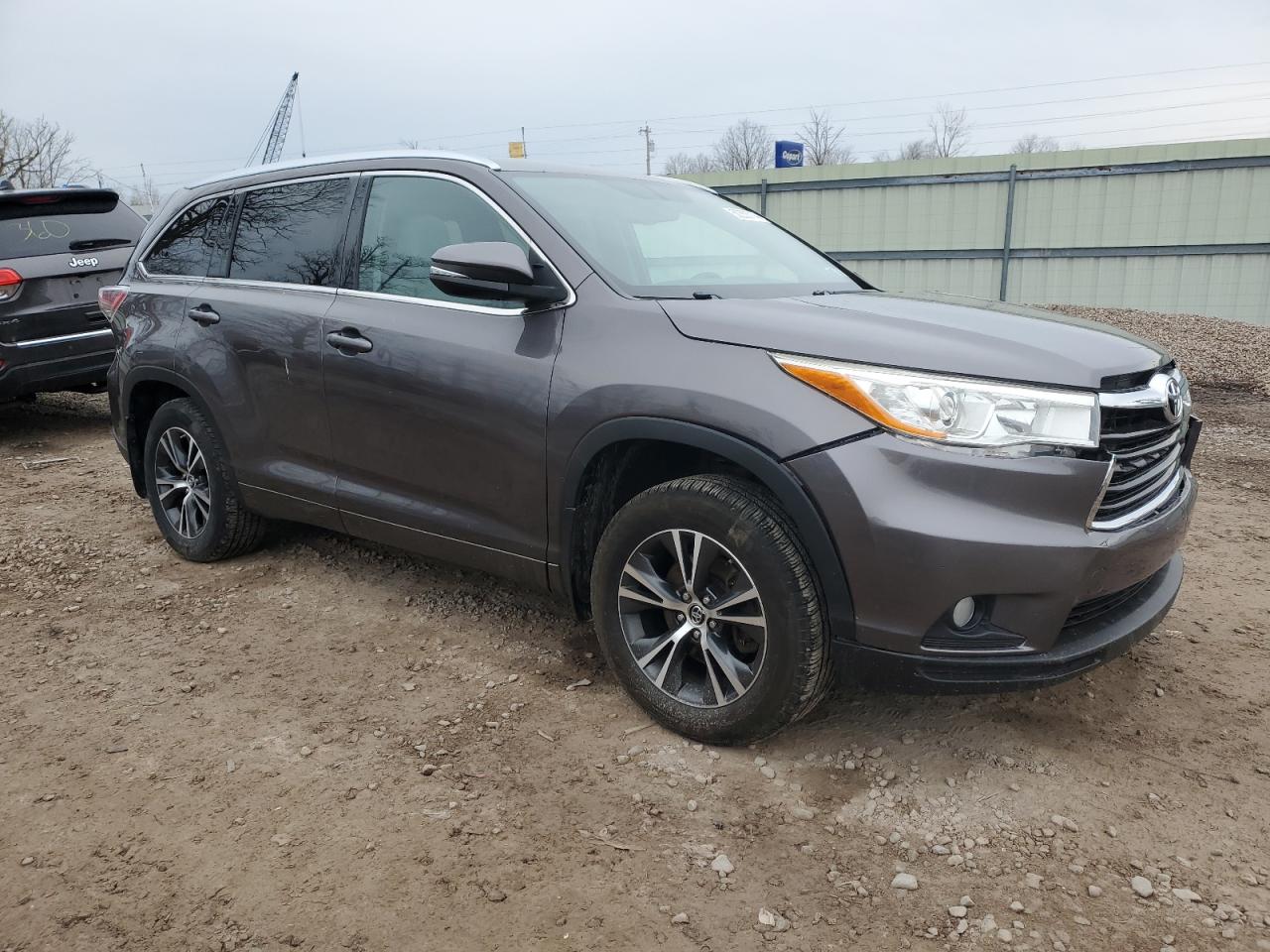 Photo 3 VIN: 5TDJKRFH5GS251801 - TOYOTA HIGHLANDER 