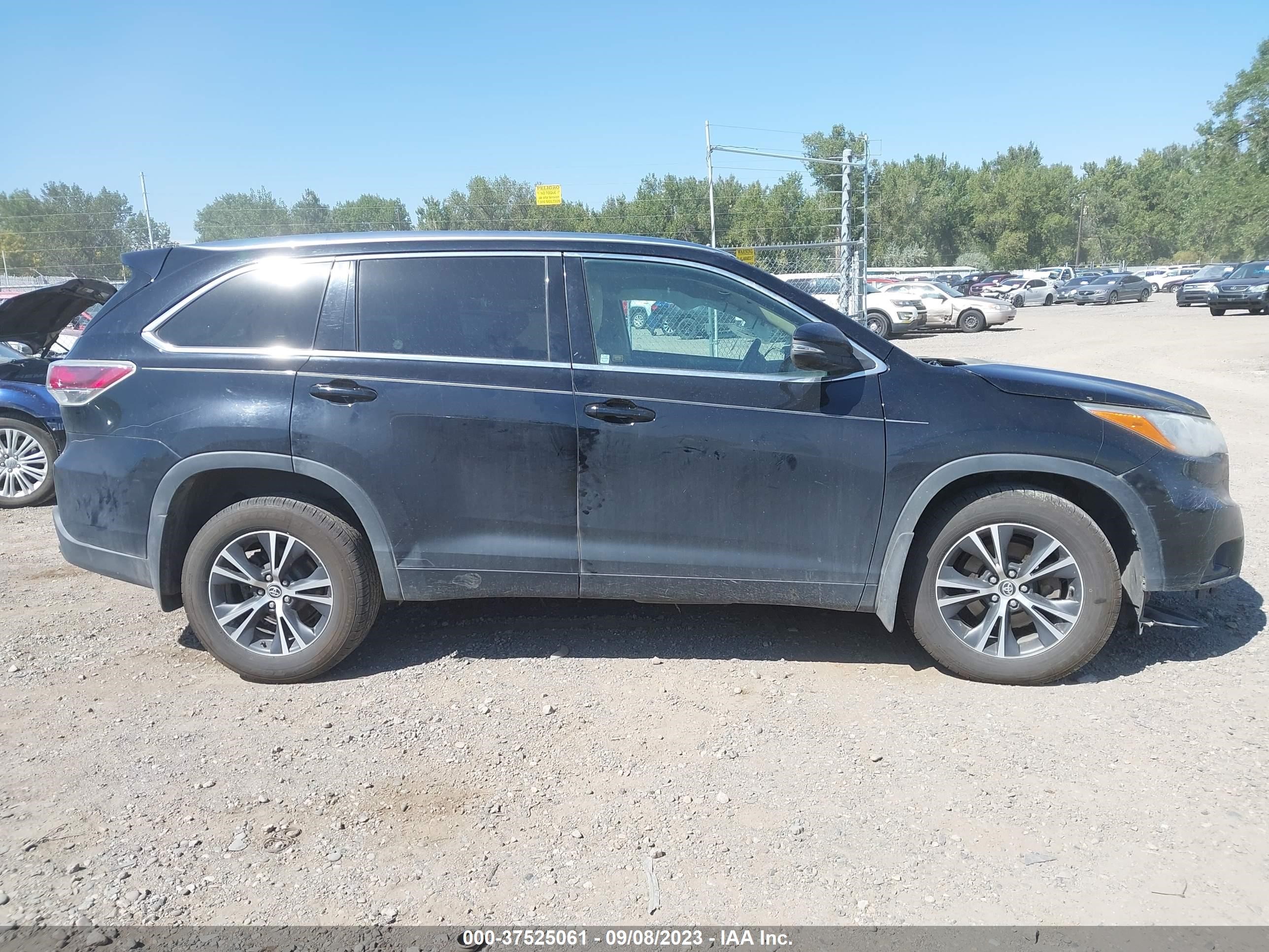 Photo 13 VIN: 5TDJKRFH6GS251340 - TOYOTA HIGHLANDER 