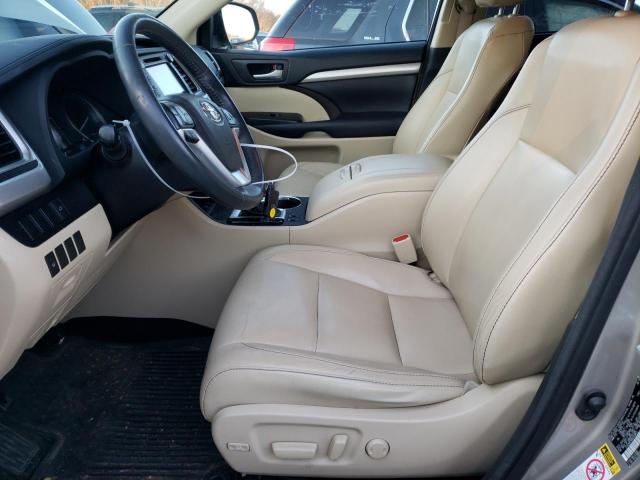 Photo 6 VIN: 5TDJKRFH6GS328823 - TOYOTA HIGHLANDER 