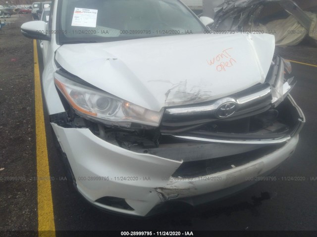 Photo 5 VIN: 5TDJKRFH7ES046249 - TOYOTA HIGHLANDER 