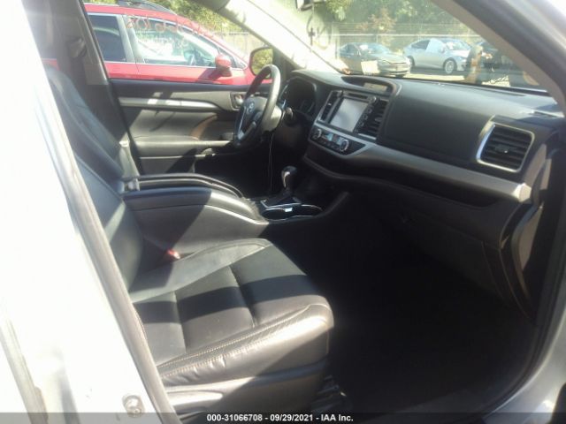 Photo 4 VIN: 5TDJKRFH7GS228729 - TOYOTA HIGHLANDER 