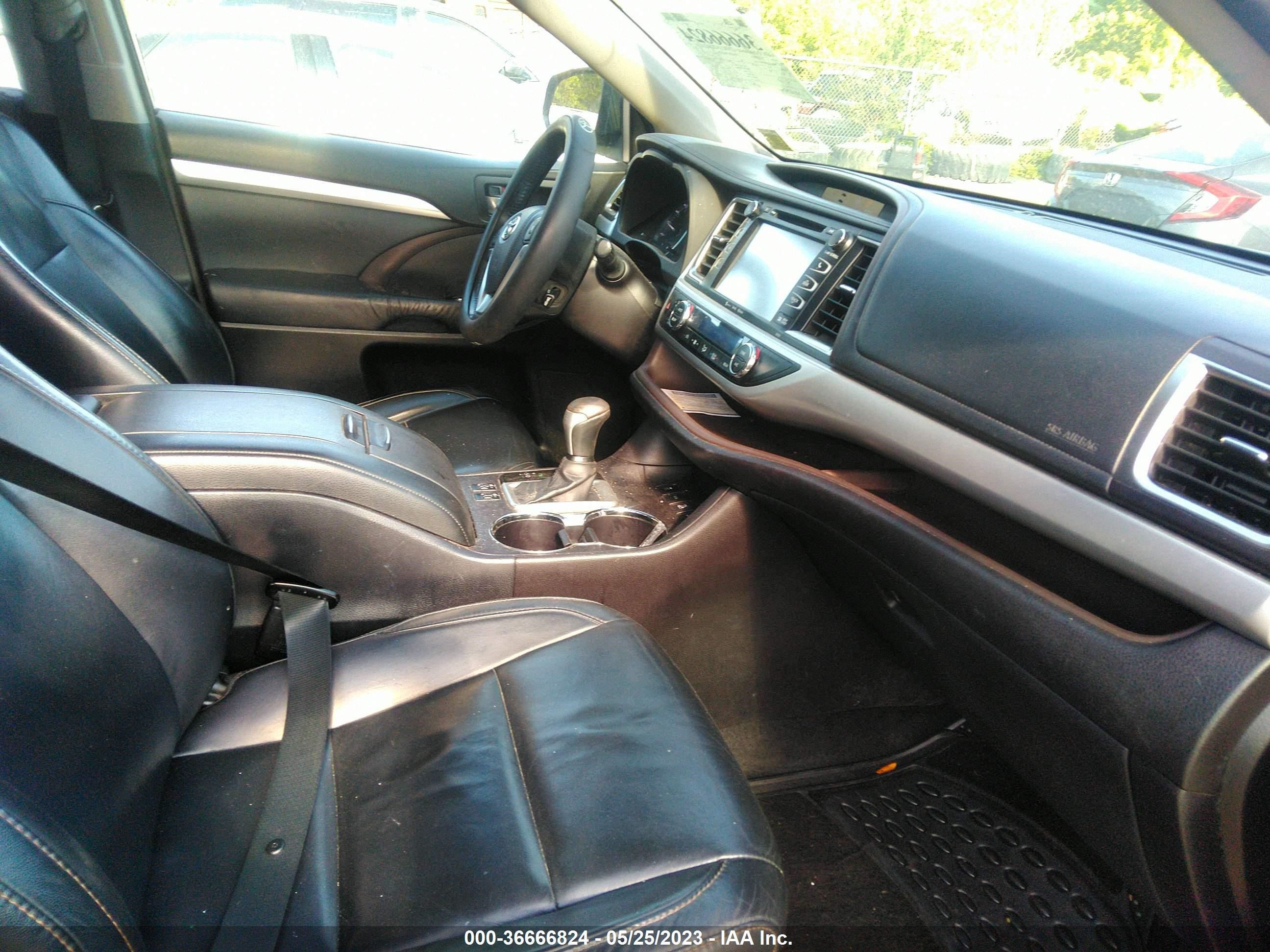 Photo 4 VIN: 5TDJKRFH7GS235132 - TOYOTA HIGHLANDER 