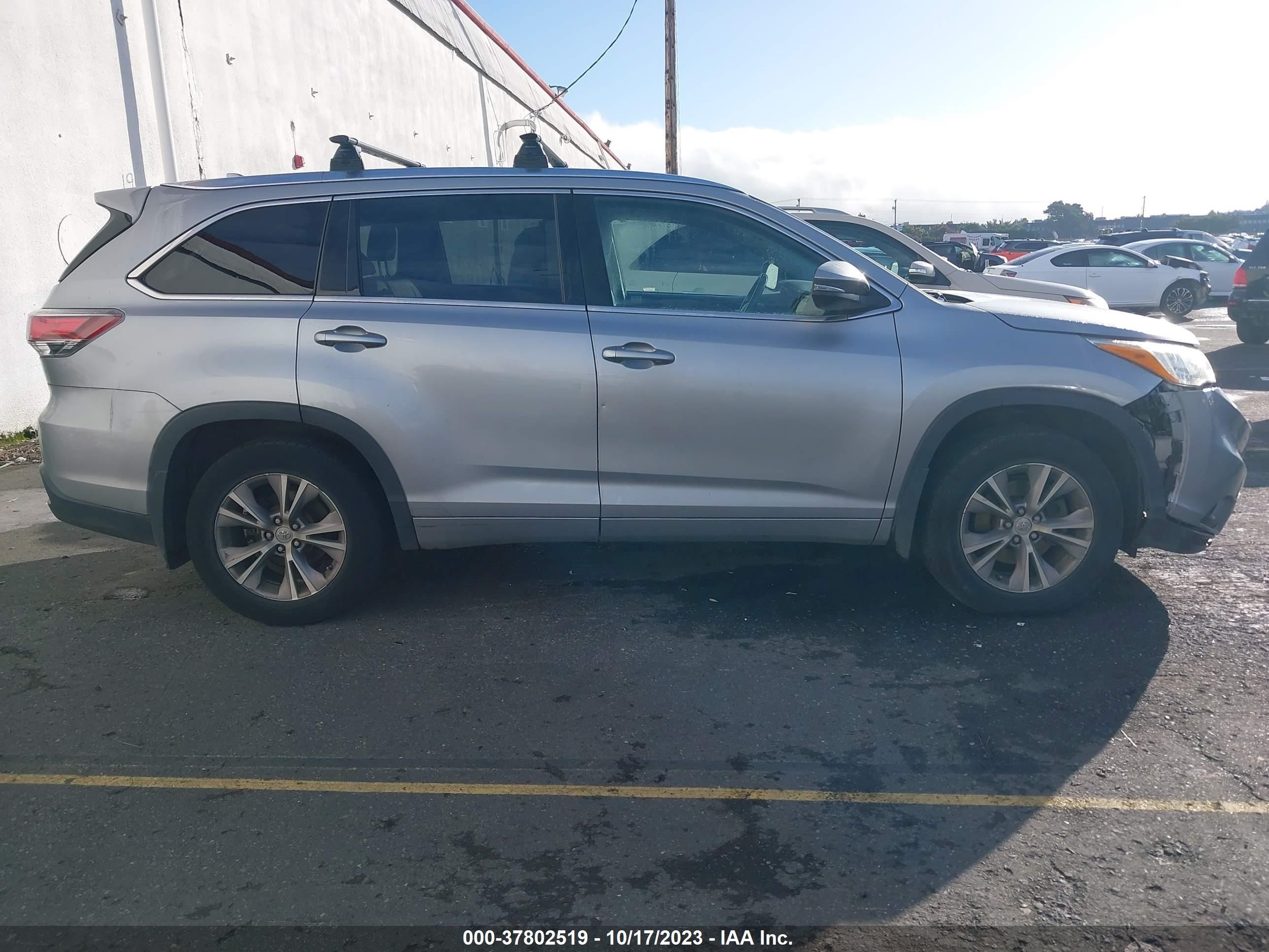 Photo 12 VIN: 5TDJKRFH9FS150467 - TOYOTA HIGHLANDER 