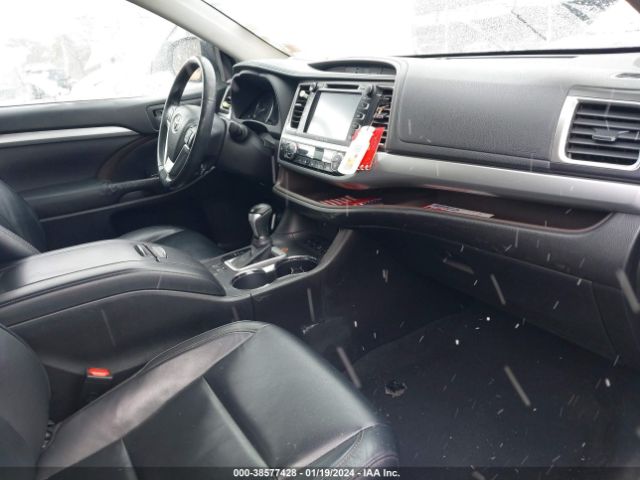 Photo 4 VIN: 5TDJKRFH9GS277012 - TOYOTA HIGHLANDER 