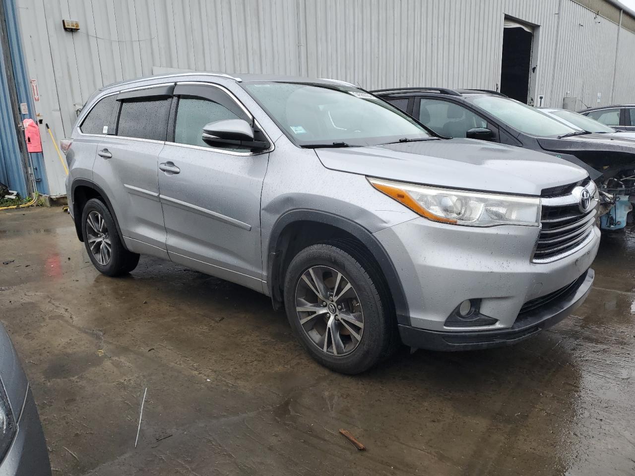 Photo 3 VIN: 5TDJKRFH9GS331523 - TOYOTA HIGHLANDER 