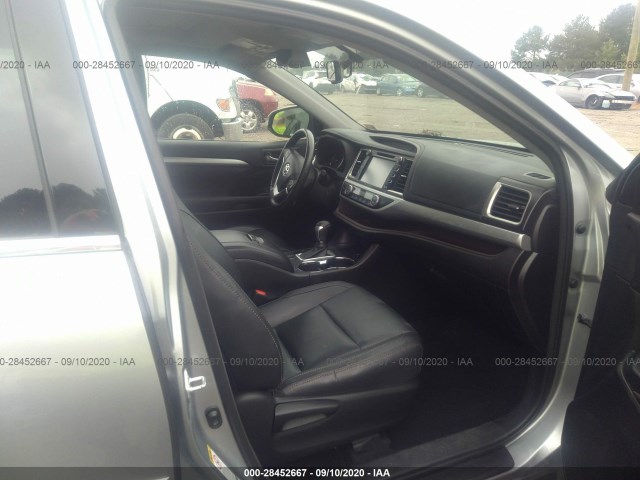 Photo 4 VIN: 5TDJKRFH9GS353778 - TOYOTA HIGHLANDER 