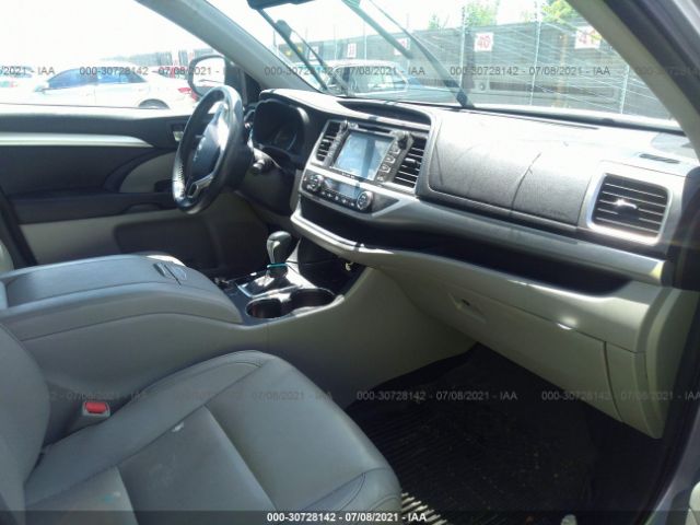 Photo 4 VIN: 5TDJKRFH9GS504439 - TOYOTA HIGHLANDER 