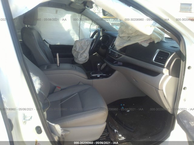 Photo 4 VIN: 5TDJKRFHXGS238364 - TOYOTA HIGHLANDER 