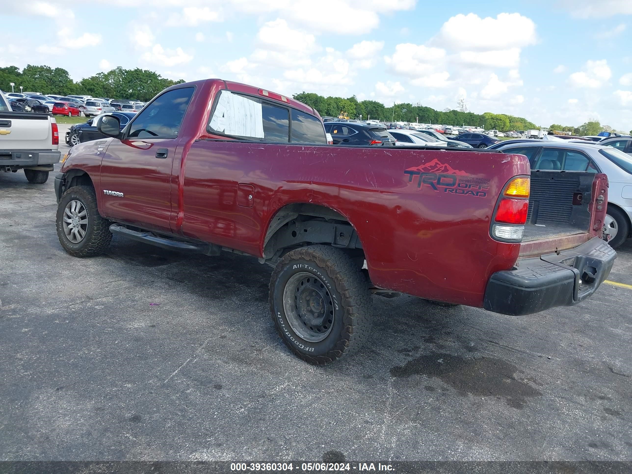 Photo 2 VIN: 5TDJN32182S258983 - TOYOTA TUNDRA 