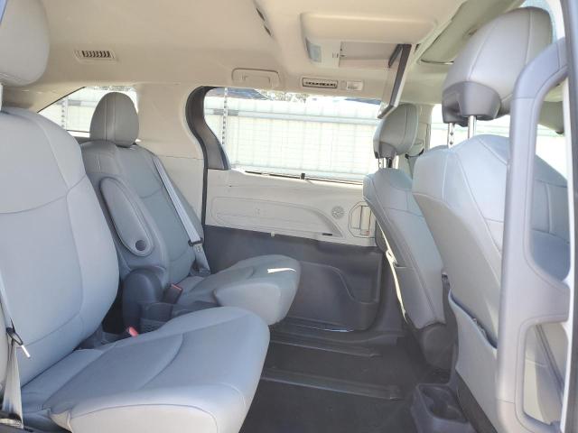 Photo 10 VIN: 5TDJRKEC0MS020227 - TOYOTA SIENNA XLE 